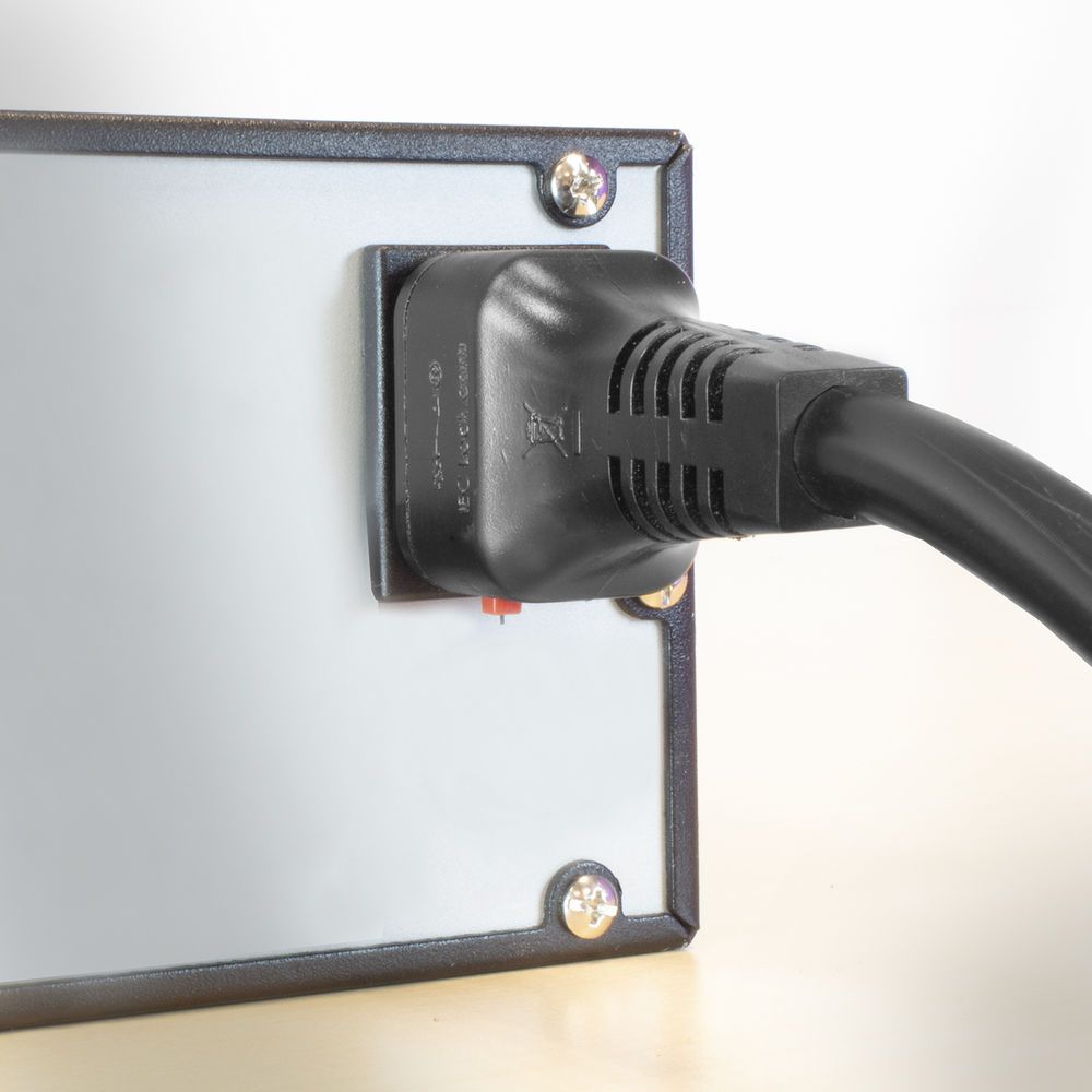 ACT Powercord C19 IEC Lock - C20 1m Black