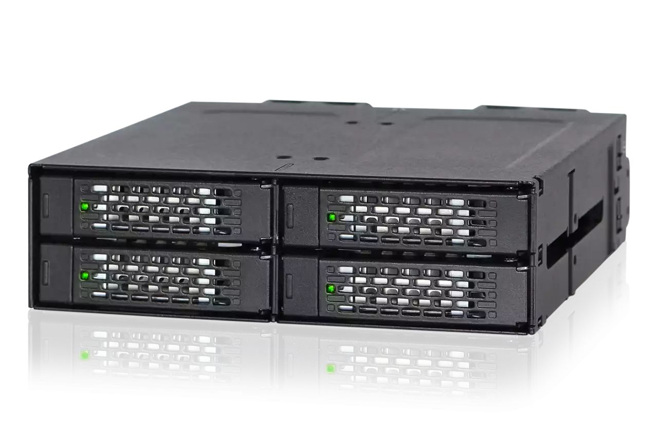 IcyDock ToughArmor MB699VP-B 4 Bay 2.5